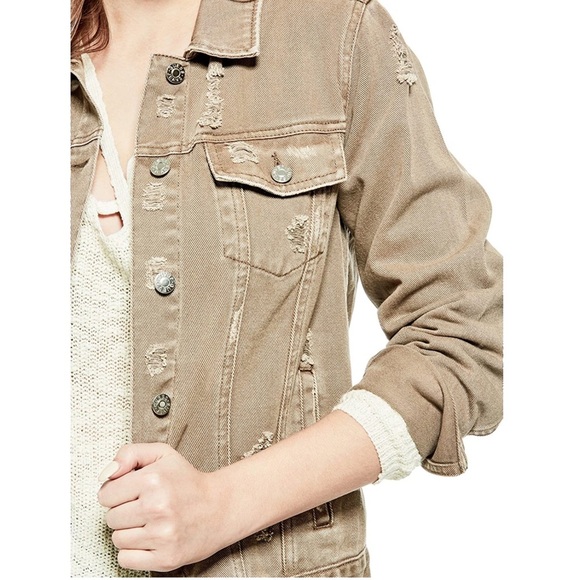 NEW GUESS Jasmyn Destroyed Denim Jacket SZ S - Picture 4 of 10